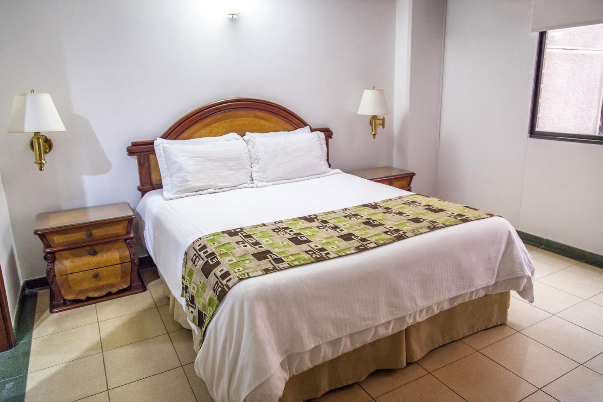 Hotel Casa Laureles メデジン エクステリア 写真
