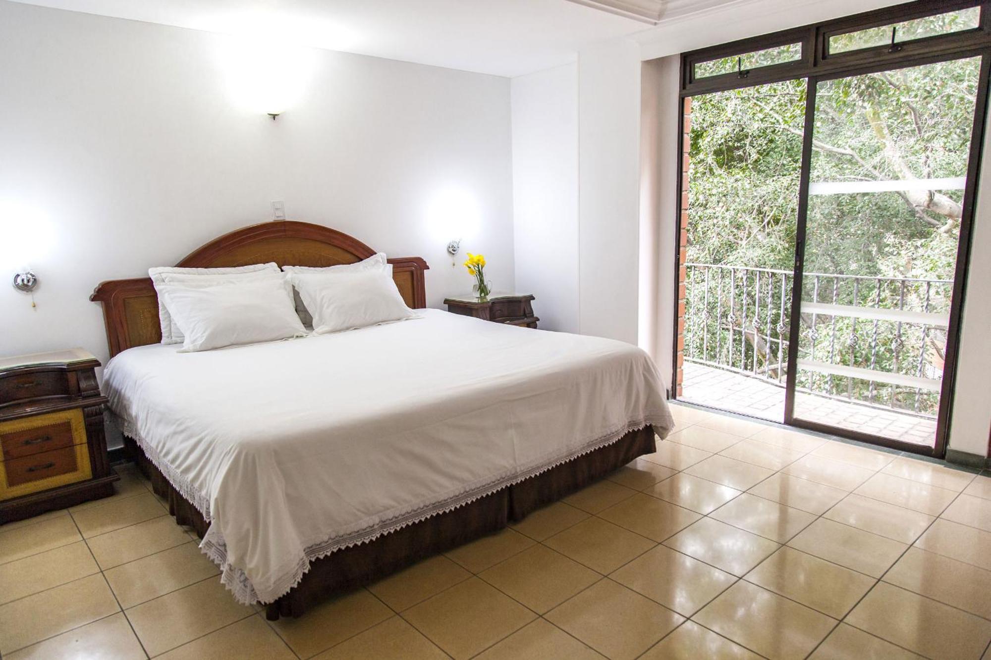 Hotel Casa Laureles メデジン エクステリア 写真